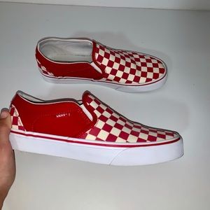 Van’s Checkerboard Classic Slip-On - Red Size 9 (8)